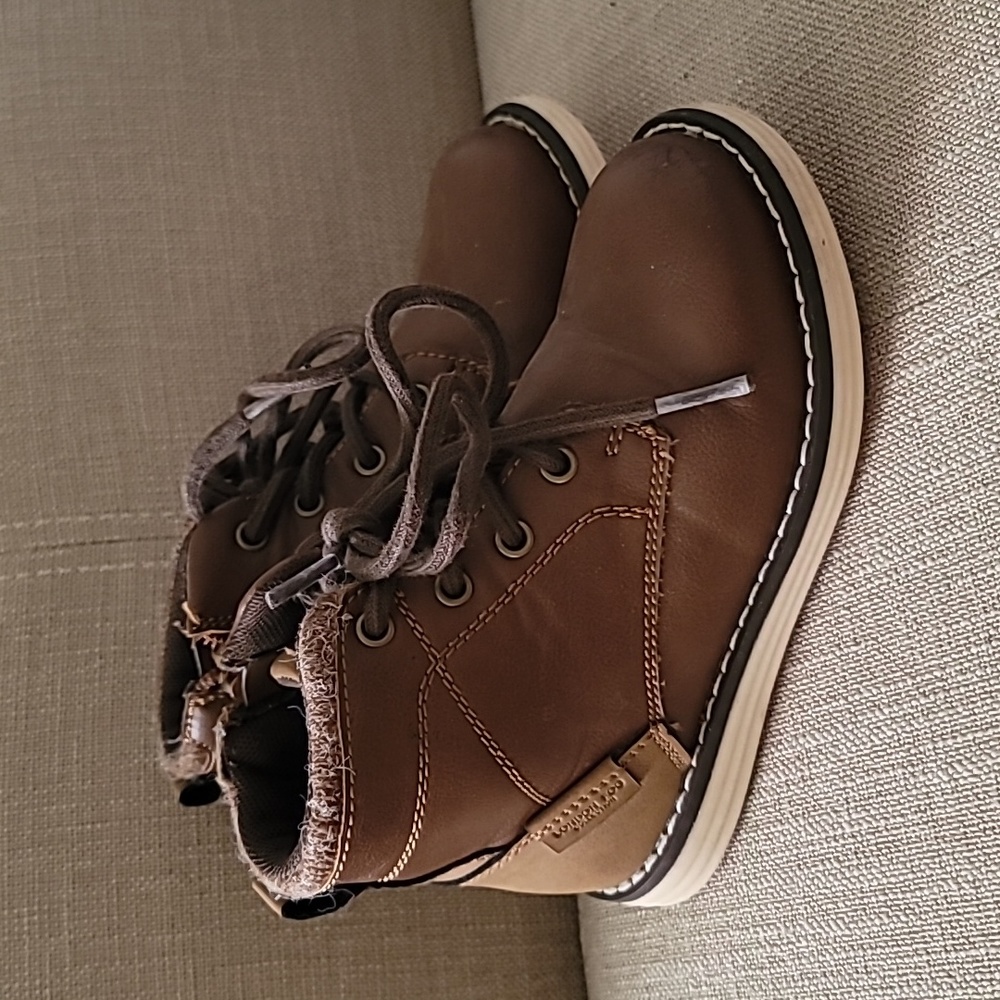 ✨️BOGO✨️Classic London Fog Toddler Brown Zip up Boots Size 10M